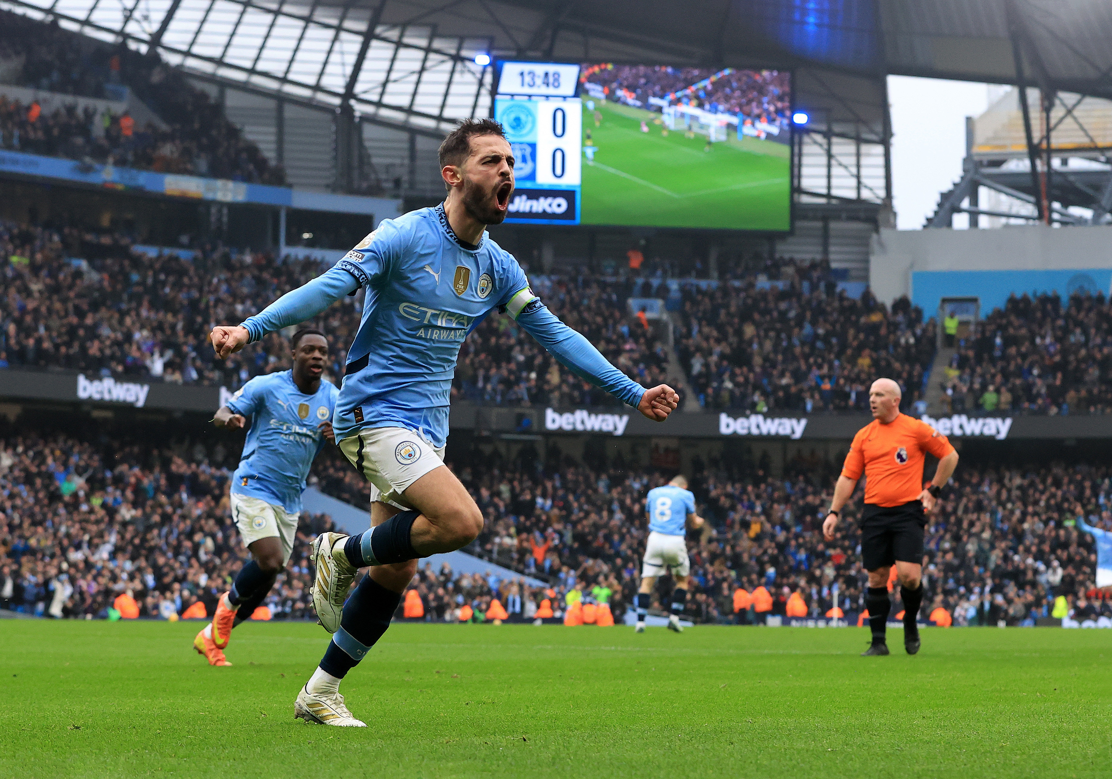 关于德布劳内连续二十场比赛得分超过比赛局势复杂，切尔西不断突破！的信息